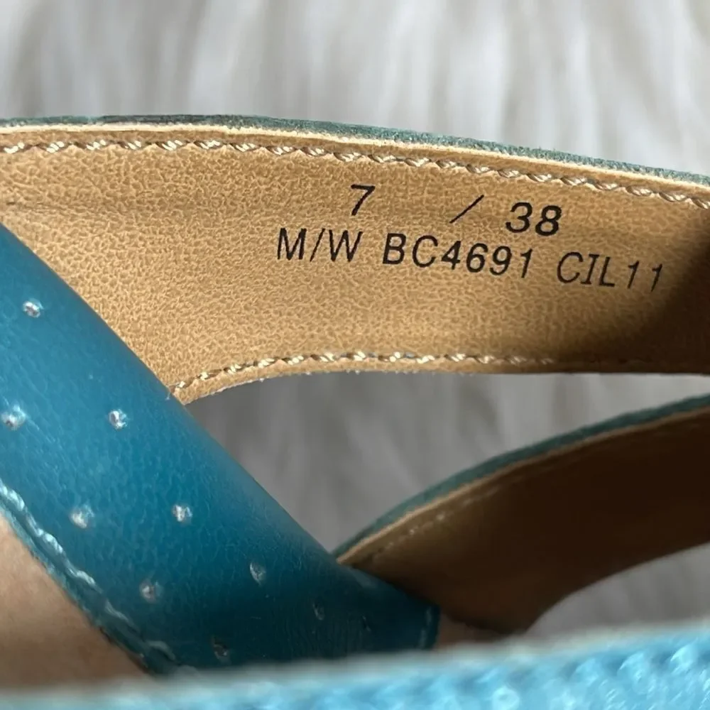 Born BOC Concept Blue Floral Trim Cork Wege Sandals Sz 7‎